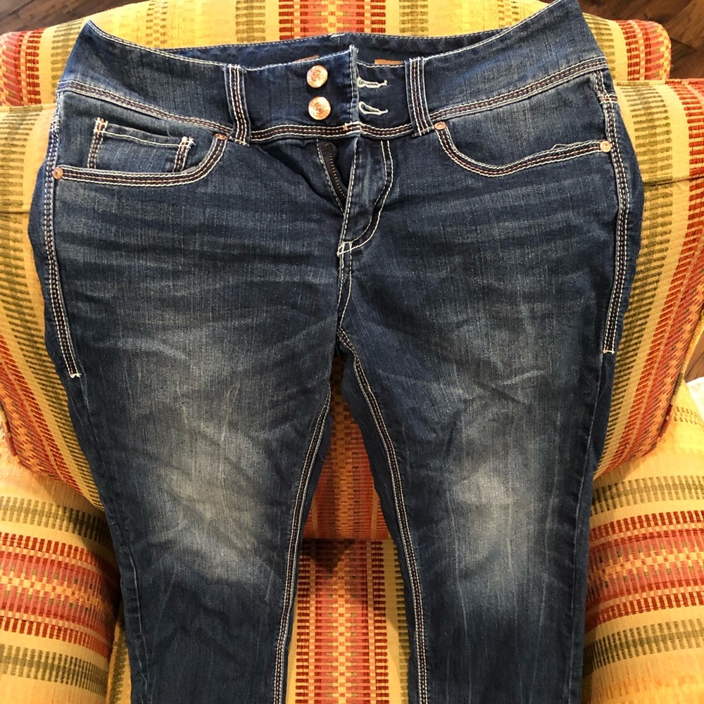 7 for all Mankind Capri Jeans. Copper/BronzeThread